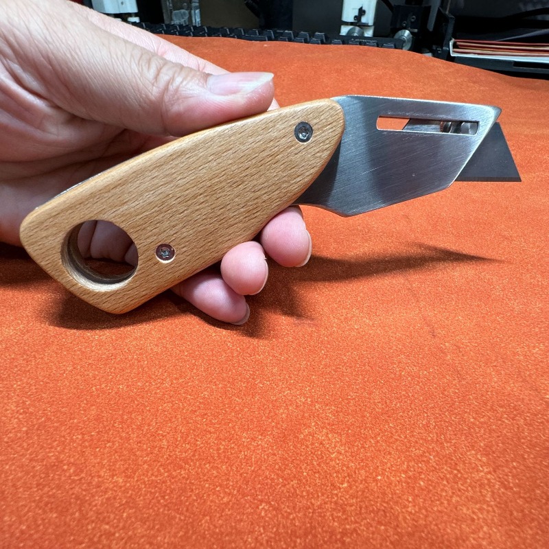 Coltello Trapezoidale in Accia - Leatherwork Projects recensione e prezzo