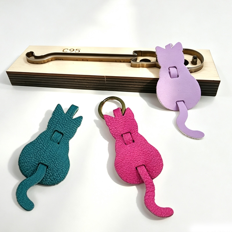 Stampo per taglio in pelle a f - Leatherwork Projects recensione e prezzo