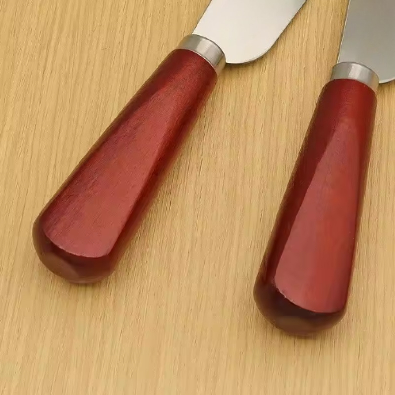 Coltello per svernellare la pe - Leatherwork Projects recensione e prezzo