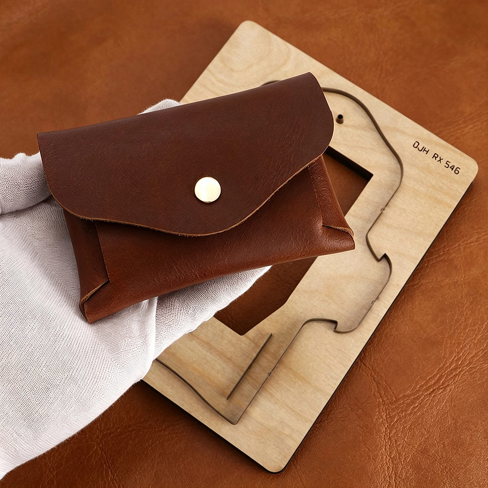 Stampo per Taglio Pelle per Po - Leatherwork Projects recensione e prezzo
